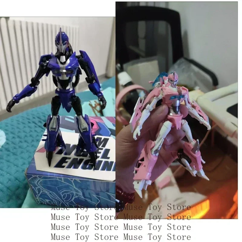 Фото НОВИНКА: Фигурка-трансформер APC First Edit Transformation APC-Toys Female TFP Blue Angel Engine Arcee Motorcycle Japanese Comic Ver. №1