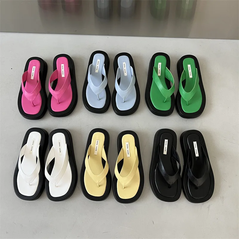 

Female Shoes Slippers Casual Platform Rubber Flip Flops Candy Colors Low Slides 2023 Luxury Summer Hawaiian Fabric Hoof Heels