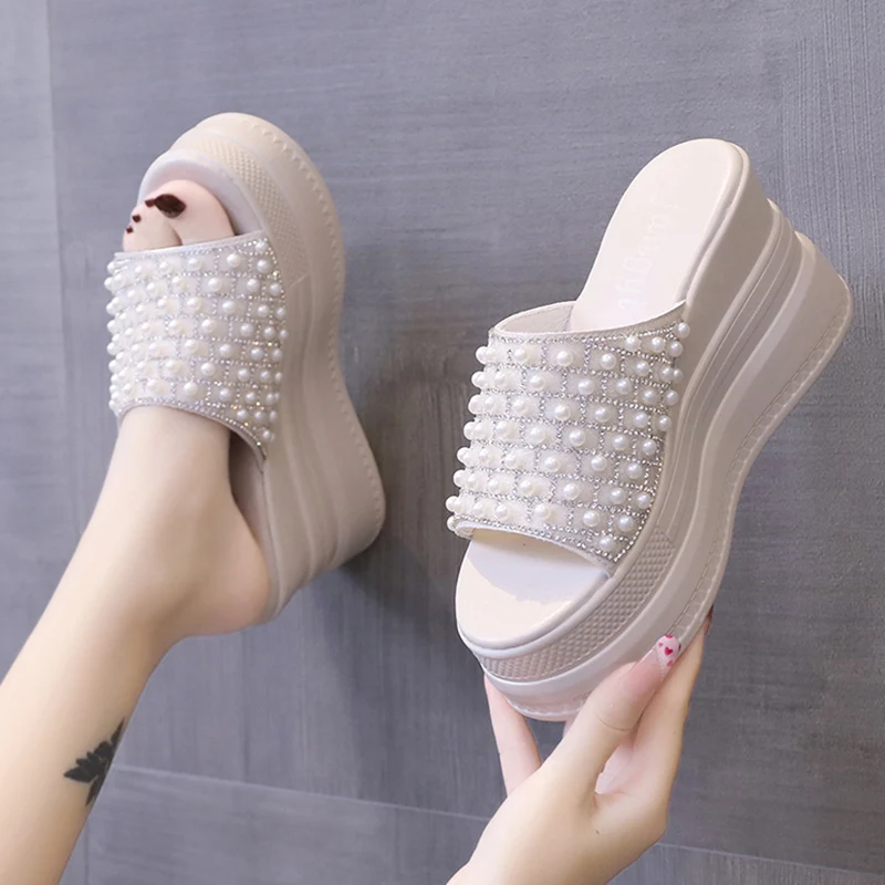 

Женские туфли на танкетке, туфли на высоком каблуке, с квадратным носком, на платформе, с жемчугом, повседневные летние туфли с ремешком на п...