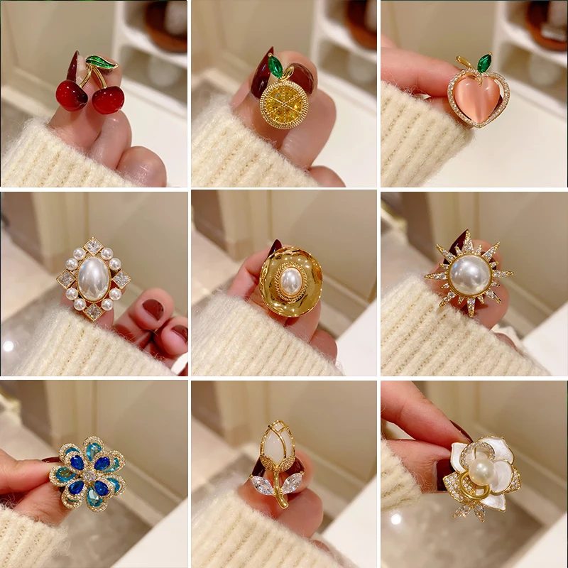 

Delicate Cubic Zircon Tulip Flower Small Brooch for Women Temperament Anti-glare Lapel Pin Enamel Camellia Clothing Accessories