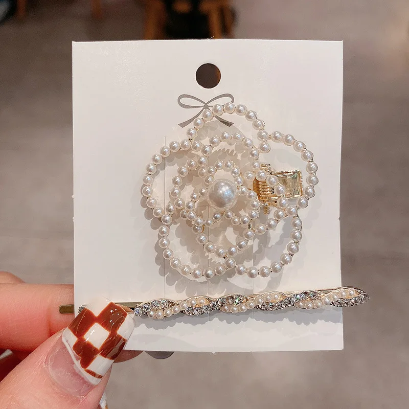 

Korean Style Sweet Temperament Flower Pearl Hairpin Retro High-end Bangs Clip Wavy Simple Word Clip Hair Accessories