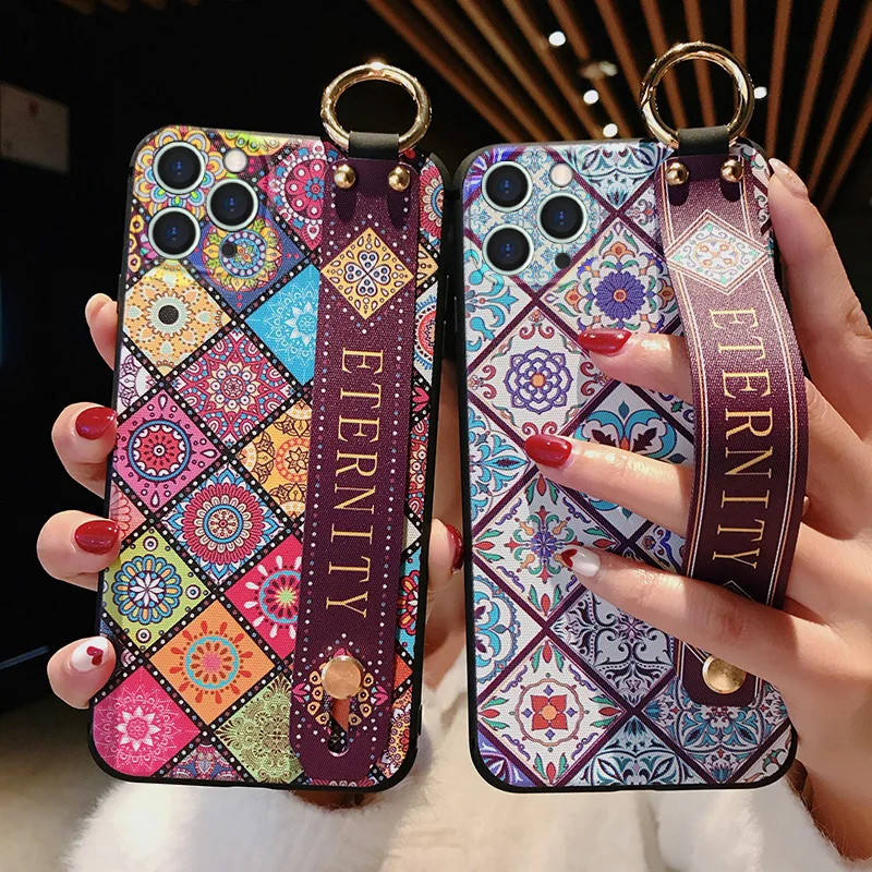 Чехол с ремешком на запястье для iPhone 14 15 Pro Max роскошный 3D рельефный защитный