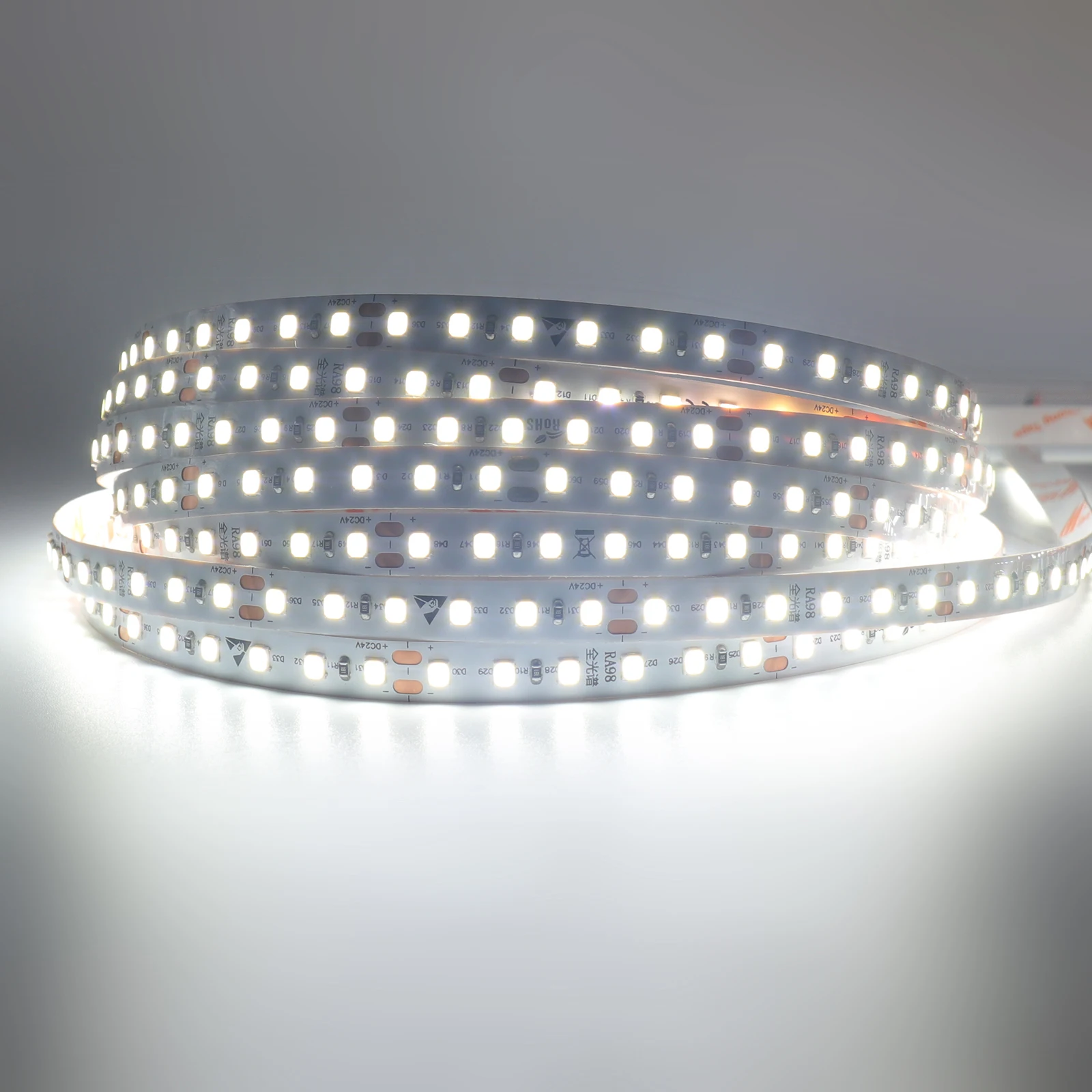 

RA98 SMD2835 Светодиодная лента, клейкая, 24 В, 120/240 светодиодов, полный спектр, супер яркая гибкая светодиодная лента, 2700–6000 К, домашнее освещение