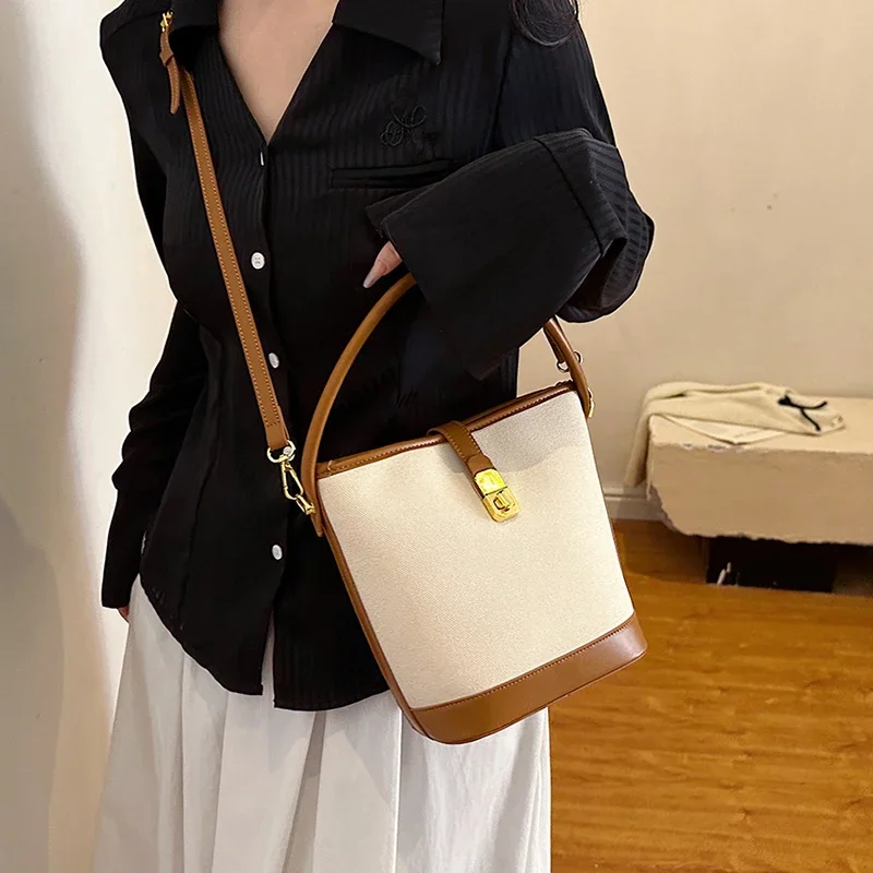 Высококачественная сумка через плечо с пряжкой из искусственной кожи новинка 2024