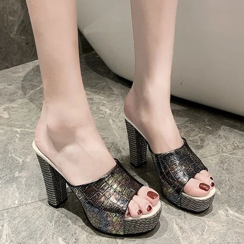 Women Shoes 2022 Summer New Slippers High-Heeled Fashion Waterproof Platform Sandals Female Thick Heel Peep Toe Non-Slip Slides
