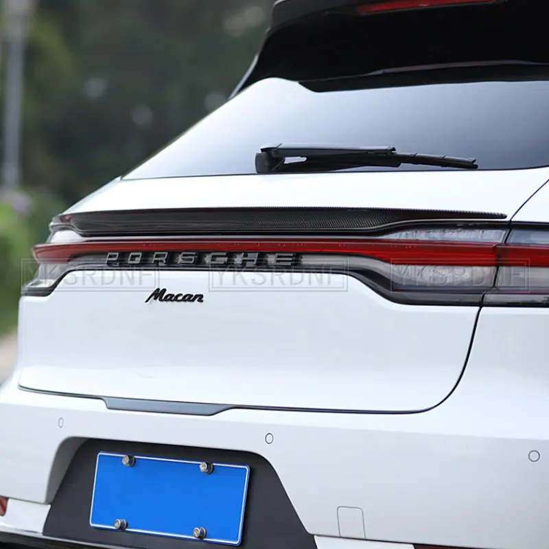 Фото Настоящий карбоновый задний спойлер для Porsche Macan GTS Turbo 2018-2020: Модифицированные тюнинг-детали для аэродинамического обвеса и стайлинга экстерьера №3
