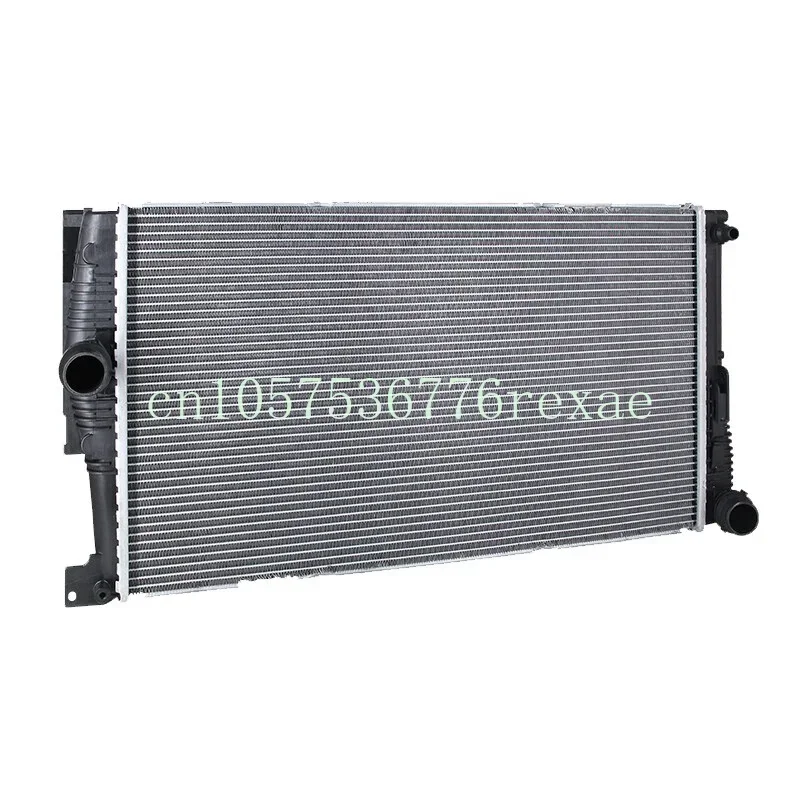 Фото Радиатор системы охлаждения двигателя URO для Porsche Panamera 97010613103 №3