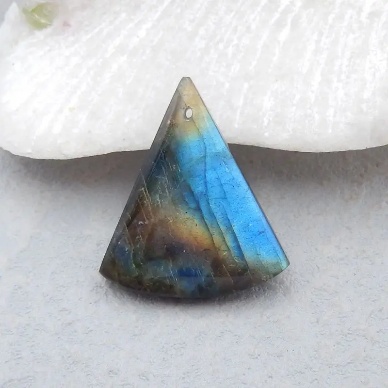 

Natural Stone Flashy Labradorite And Obsidian Pendant Bead 26x23x6mm 3.7g