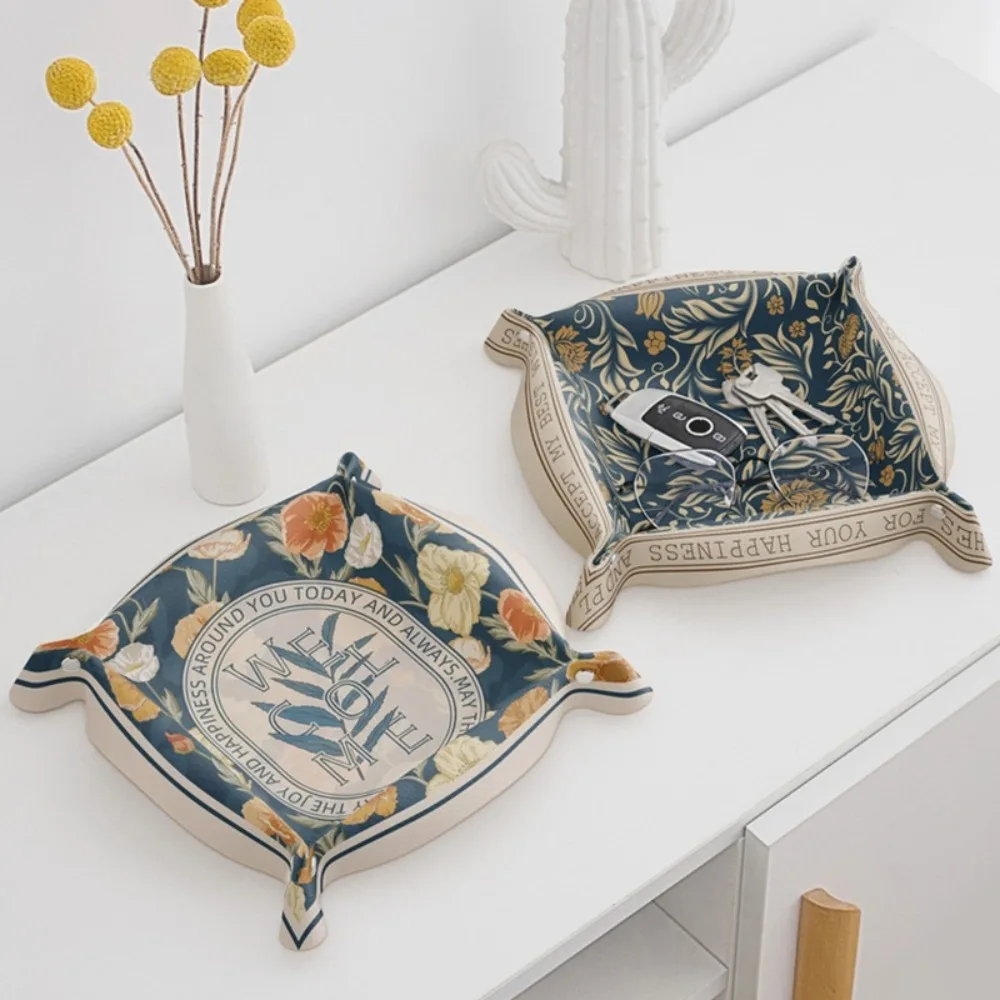 

1Pcs Practical Folding Storage Tray Anti-slip Durable PU Leather Key Plate Convenient Printed Dice Tray