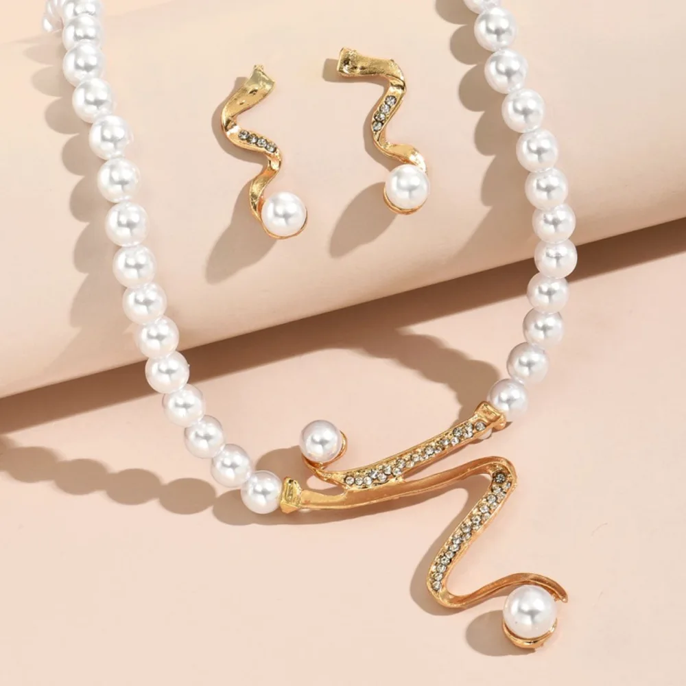 

Ladies Jewelry Set Pearl Inlaid Diamond Necklace Earring Pendant 2 Piece Set Bridal High-end Temperament Fashion Jewelry