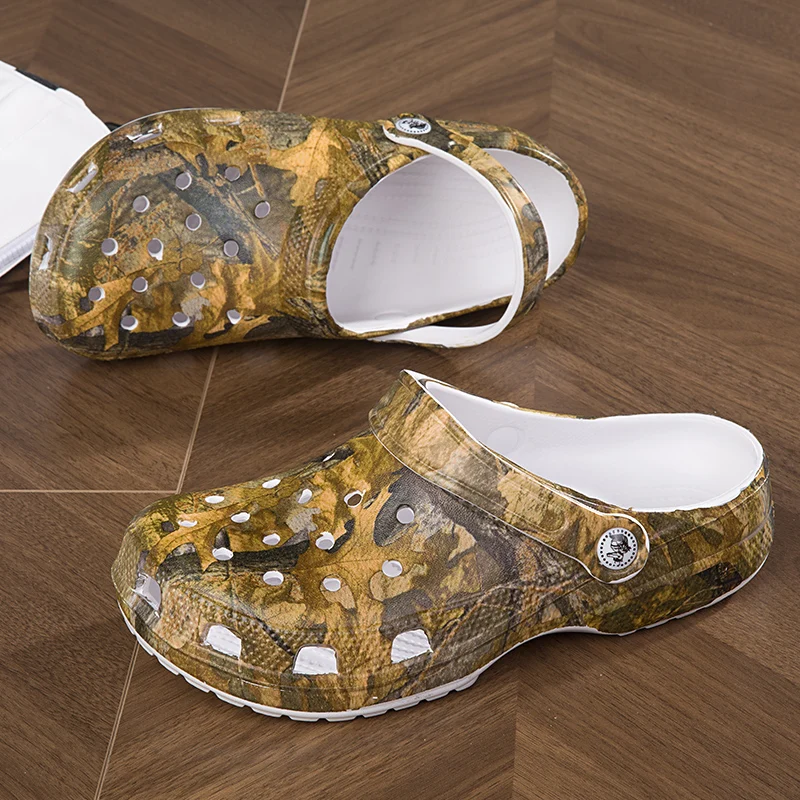 

Men Sandals Water Beach Men Clogs Slippers Printing couple Sandals Men's Lightweight Sandals Garden Clogs Shoes Zapatos Hombre