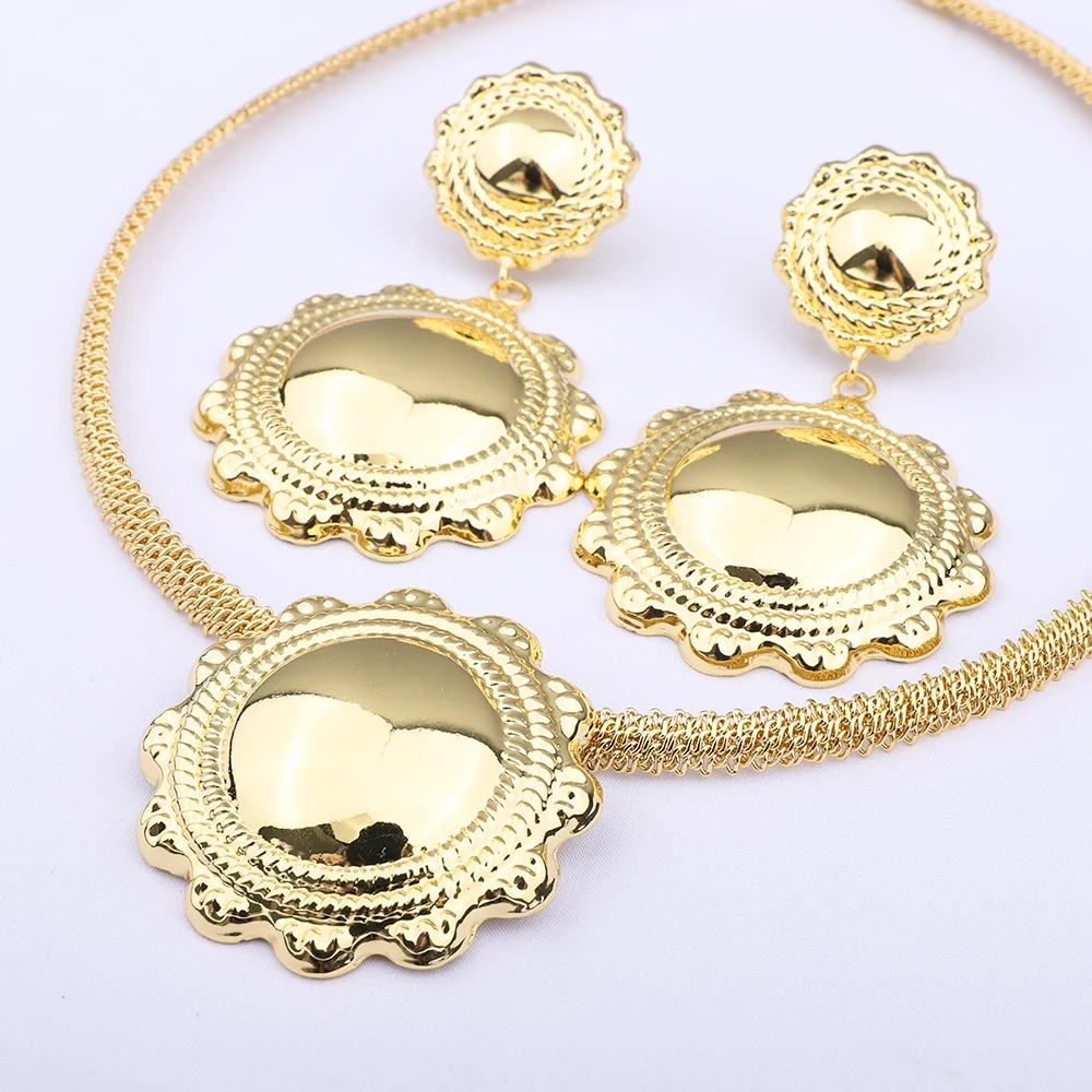 

24K Gold Plated Round Plate Flower Pendants Necklace Earring Jewelry Set For Indian Nigerian Women Wedding Party Bridal Gifts