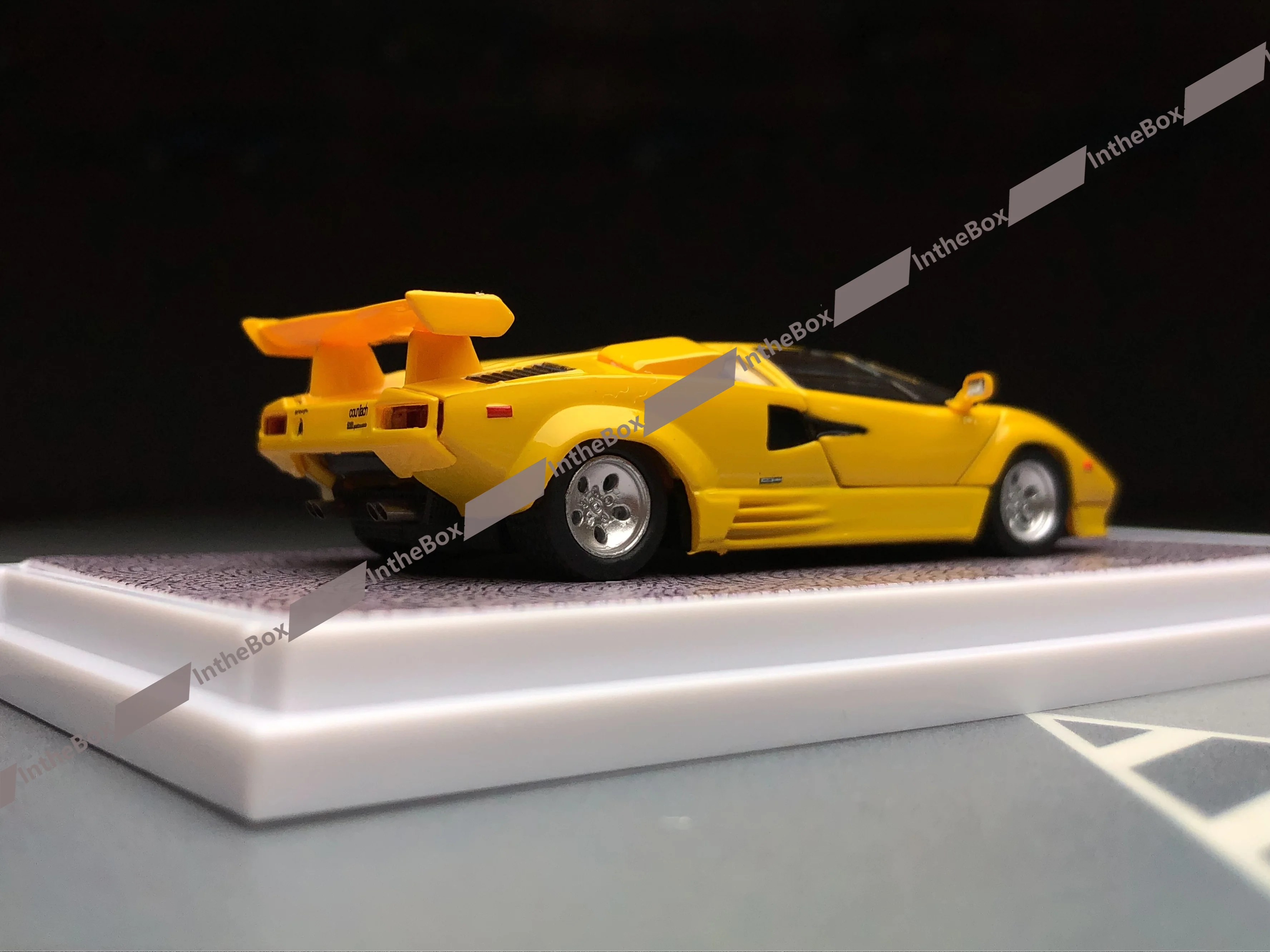 FindClassically FY Countach LP5000 QV желтая 1:64 литая под давлением модель автомобиля коллекция