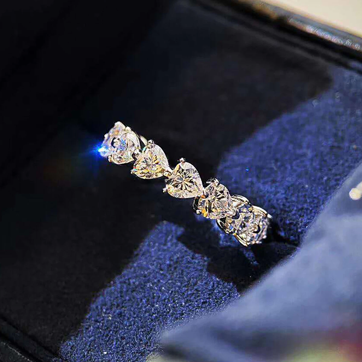 

Hot Luxury Trendy Heart Shape Zircon Wedding Rings For Women Silver Color Female Jewelry Engagement Party Accessories Gifts