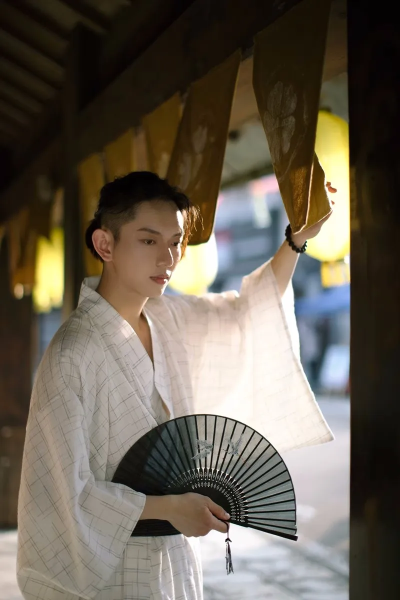 Традиционное японское кимоно для мужчин юката с поясом из хлопка цвет