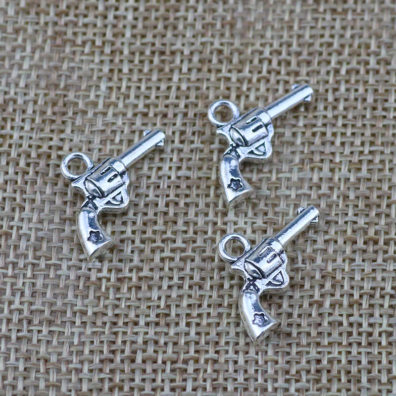 

20pcs 11*21mm Pistol Gun Charm Pendants For Jewelry Making Antique Silver Color Men Jewelry Accessories