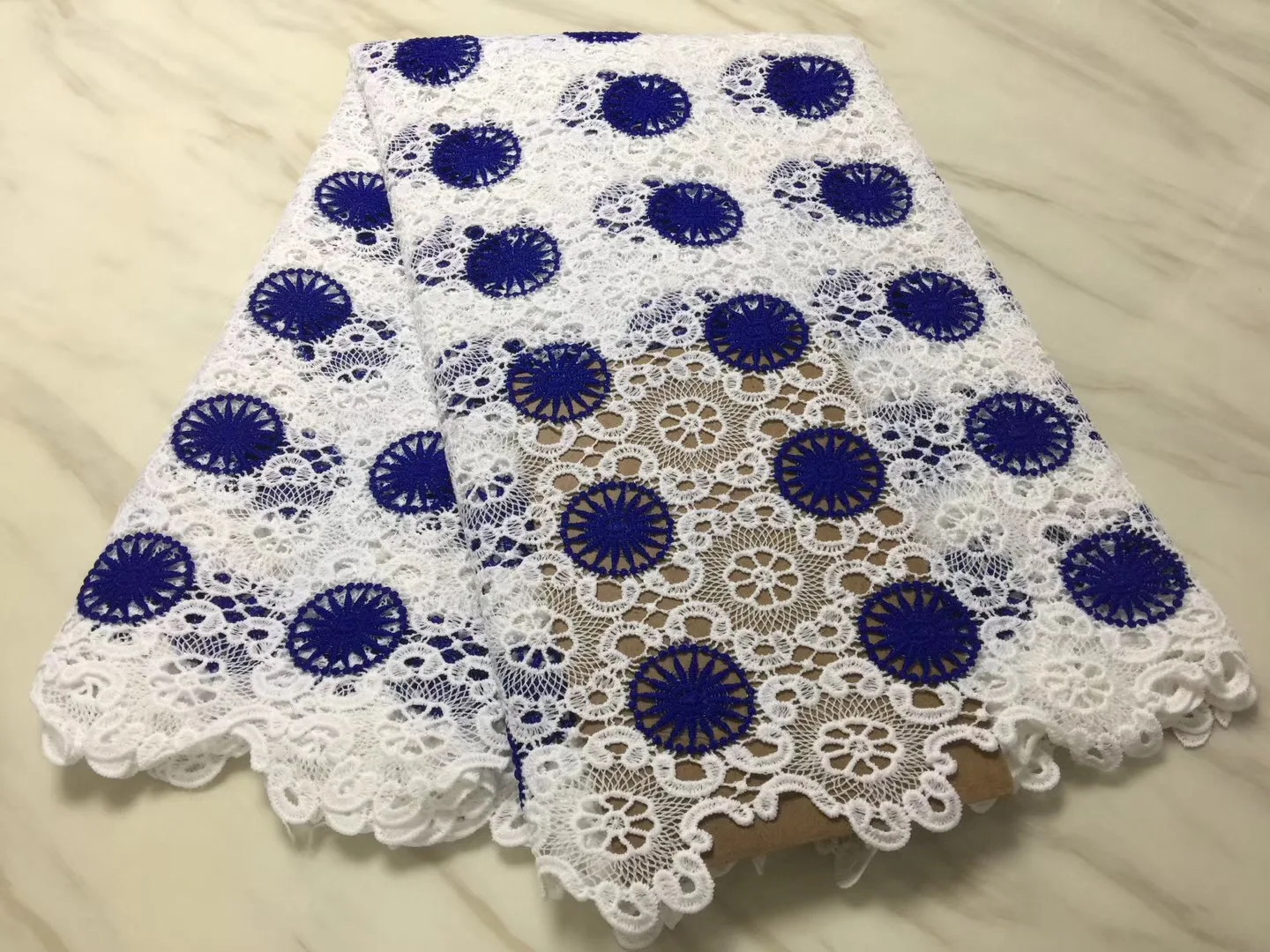 Высококачественная синяя африканская французская Тюлевая сетчатая кружевная ткань для стандартных платьев Нигерия кружевная ткань с бисером для женщин