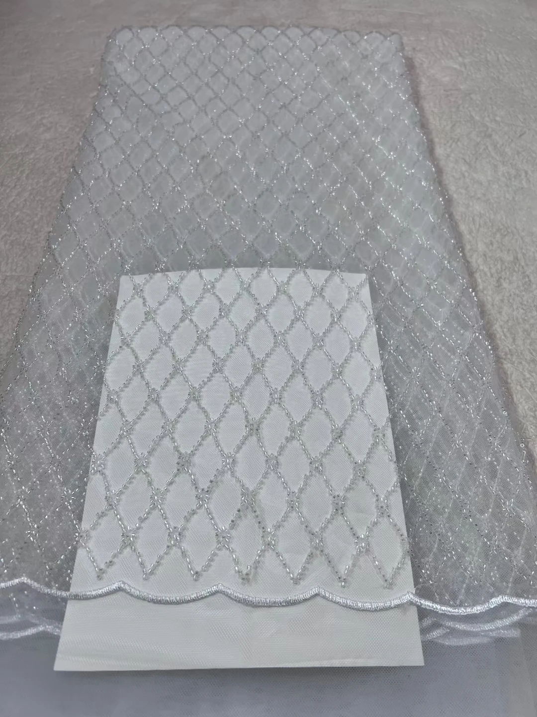 

Тяжелая серебряная бисерная французская кружевная ткань с блестками для свадебного платья 2023 Роскошная африканская нигерийская кружевная ткань для вечернего платья LCD23139