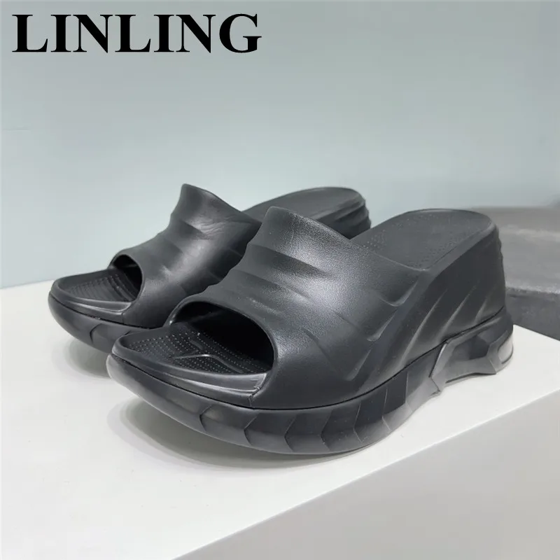 

Женские шлепанцы на танкетке, летние повседневные шлепанцы на платформе и толстой подошве, уличные удобные пляжные тапочки, дизайнерские сандалии, 2023