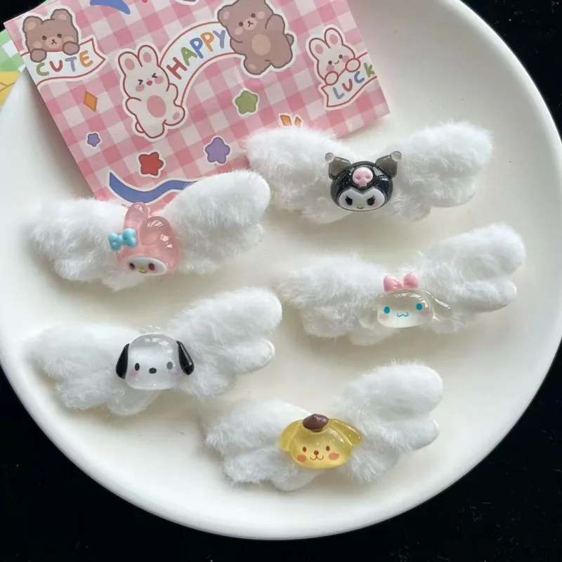 

Anime Sanrio My Melody Cinnamoroll Kuromi Pachacco Cartoon Wing Hairpin Kawaii Creative Hair Accessories Love Duckbill Clip