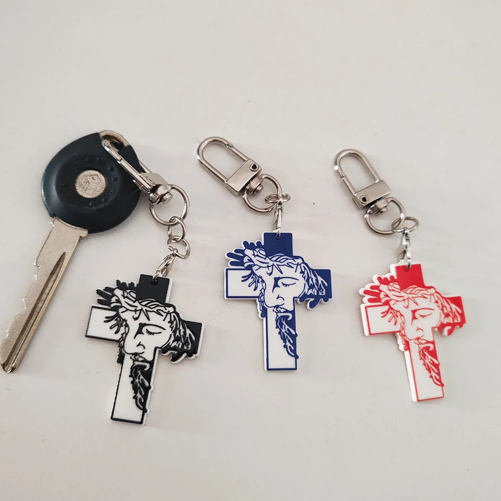 Пластиковые брелоки с крестом набор из 3 штук