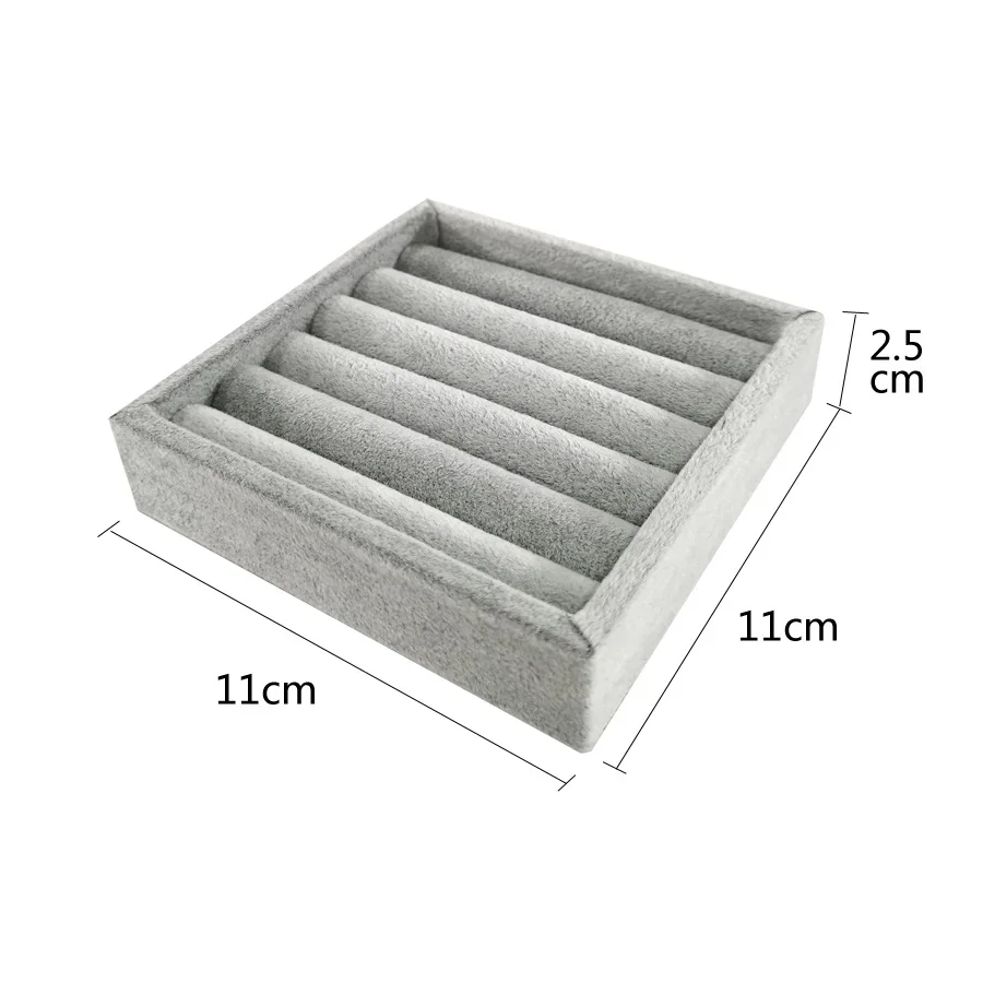 

Бархатный поднос для украшений 11*11 см