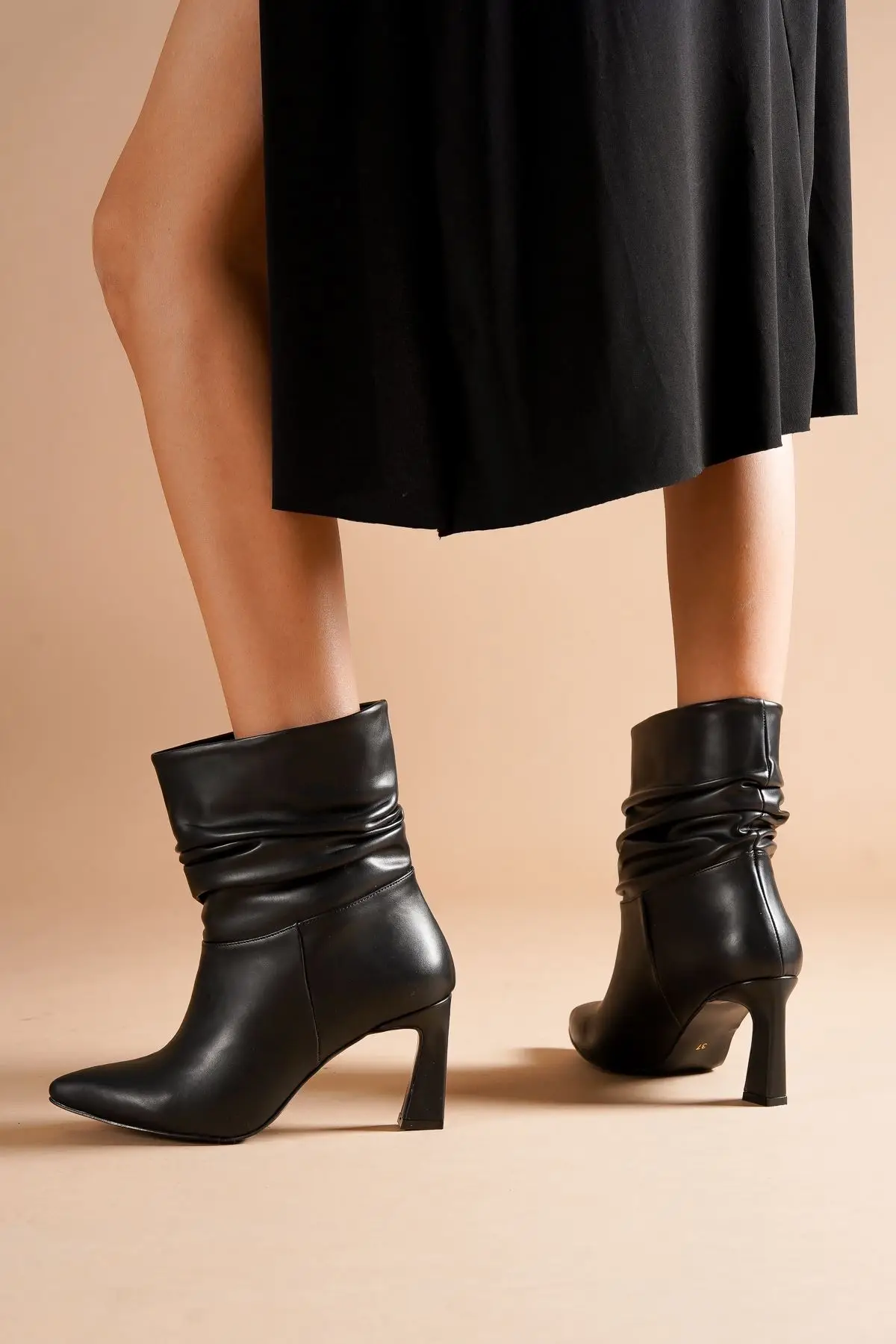 

Women's Fashion Leather Heels Boots