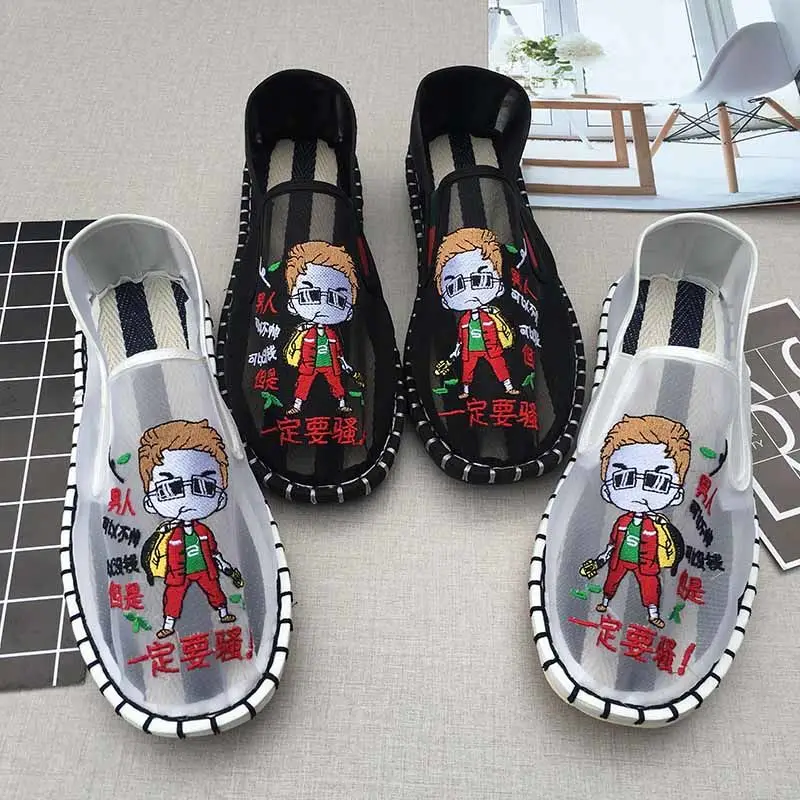 

Босоножки мужские сетчатые с вышивкой, тонкая дышащая ткань, мягкая подошва, ручная работа, летние туфли