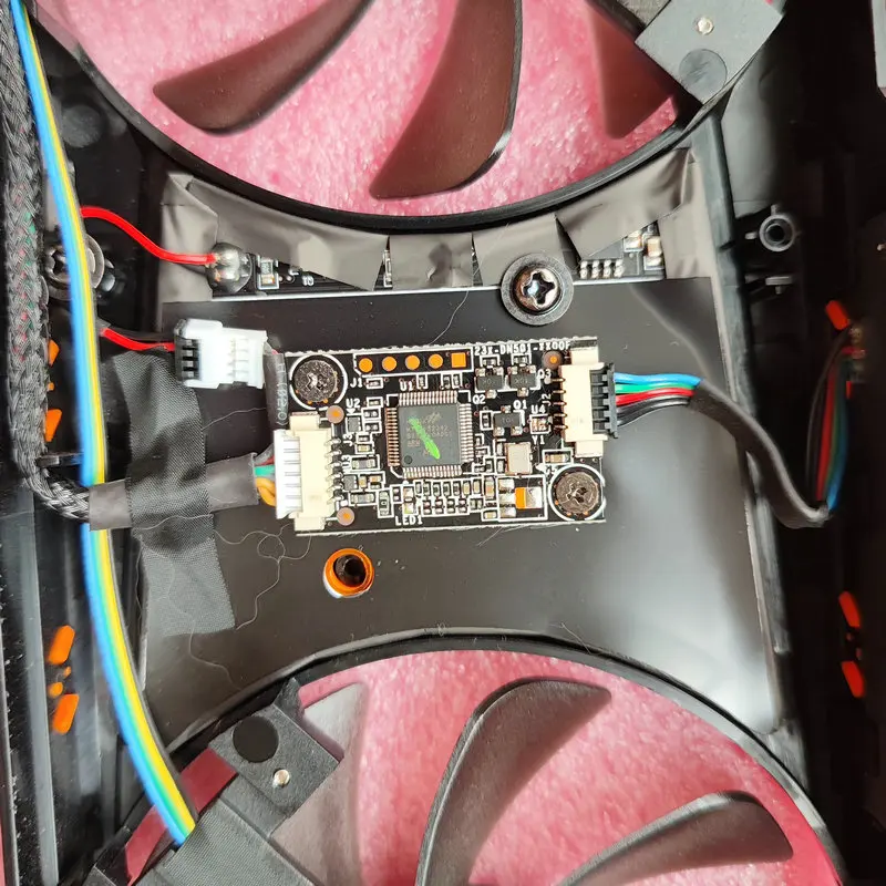 Оригинальные вентиляторы корпуса для видеокарты INNO3D RTX2080ti X2 OC