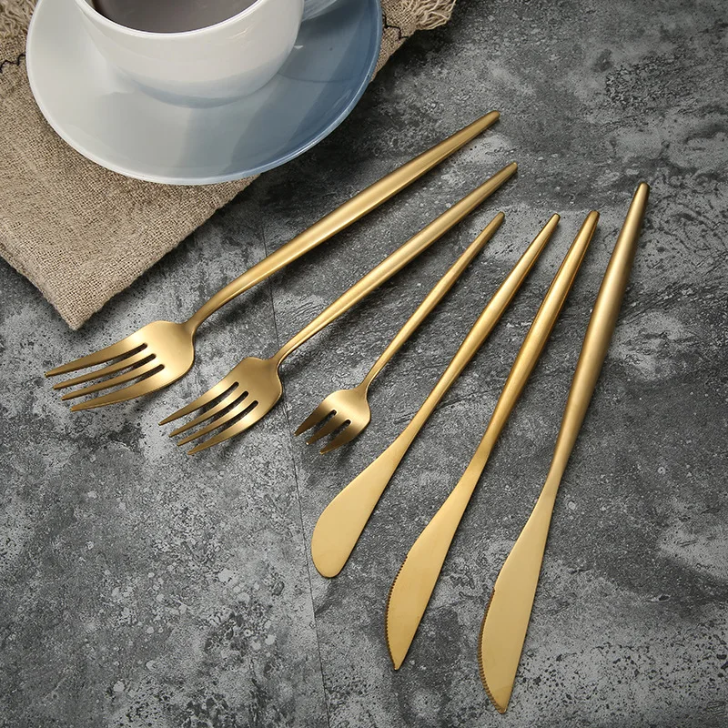 Набор столовых приборов Matte Gold из нержавеющей стали 18/10 роскошного дизайна: ножи, ложки, вилки, палочки для еды, можно мыть в посудомоечной машине.