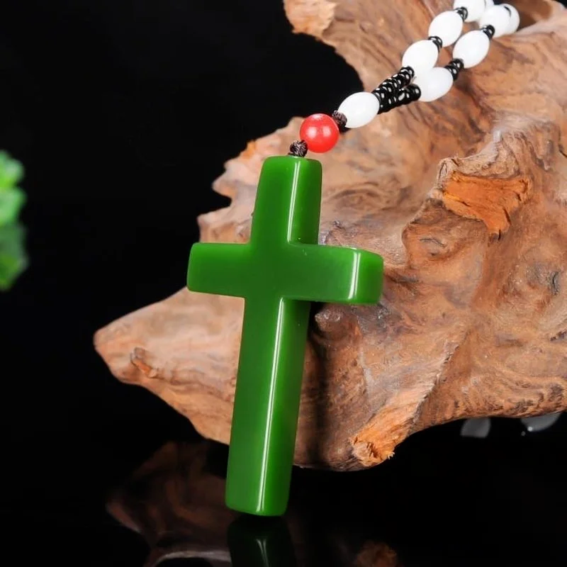 

Natural Green Hand-carved Cross Jade Pendant Fashion Boutique Jewelry Men and Women Jesus Cross Necklace Gift Accessories