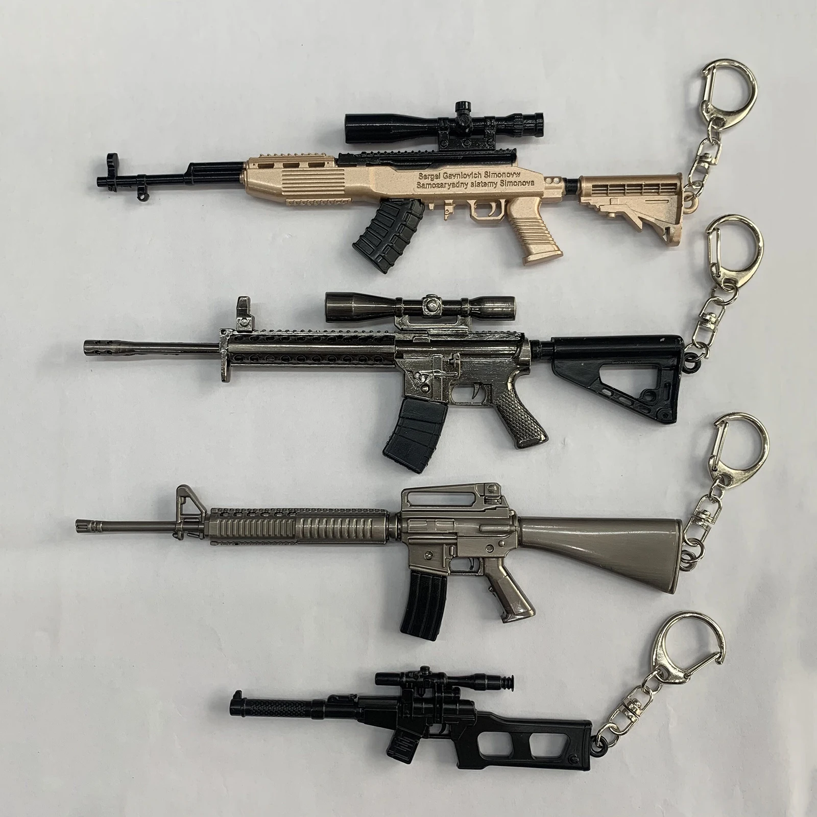 Фото Брелок M416 M4A1 в стиле панк для мужской винтовки №5