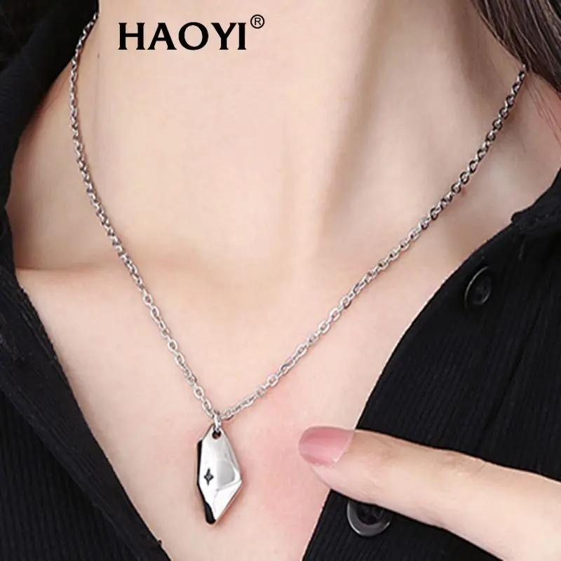 

Personalized Fashion Pleated Crescent Moon Rhombic Pendant Sweater Chain Necklace For Women Men Stainless Steel Jewelry Gifts