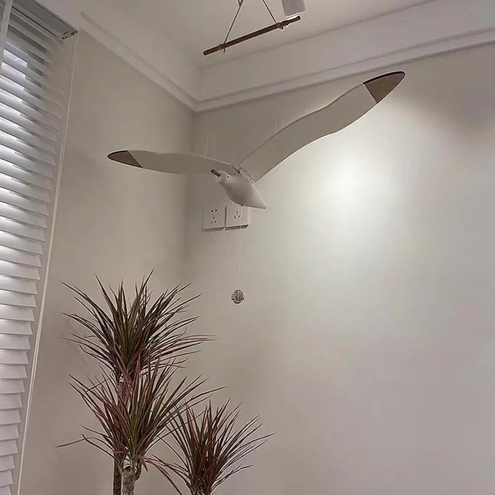 

Wooden Ornament with Strap Charming Wooden Seagull Mobiles for Home Nursery Balcony Decor Handmade Hanging Pendants with Soaring