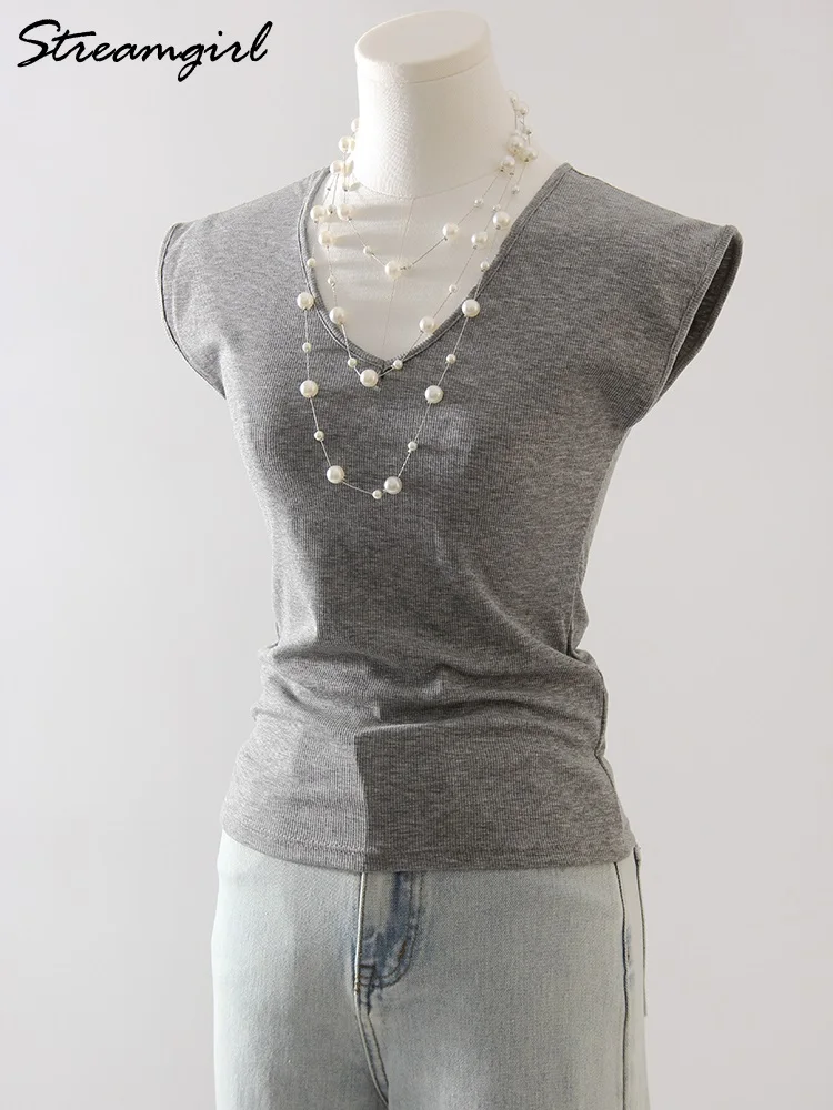 Ребристые футболки женские летние обтягивающие V Nek однотонные базовые топы без