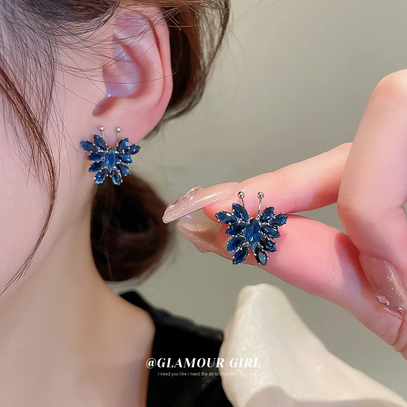 

Simple Temperament Dark Blue Crystal Butterfly Stud Earrings for Women Lady 2023 Trendy Daily Wear Earrings Elegant Jewelry Gift