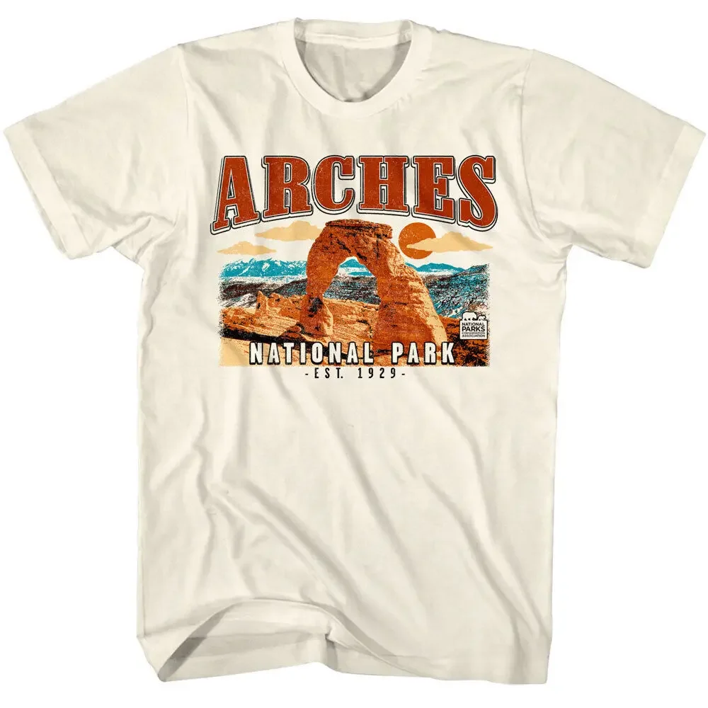 Мужская футболка с арками и национальным памятником 1929