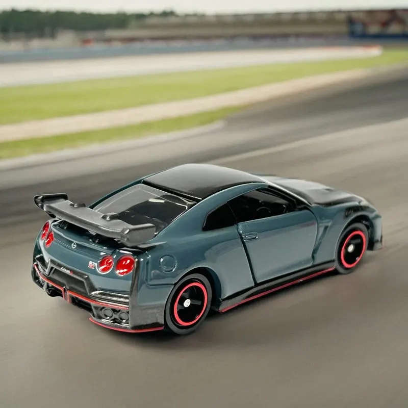 Фото Коллекционная модель автомобиля Takara Tomy TOMICA Red Box №60, новая, Nissan GT-R NISMO R34, спортивный автомобиль, масштаб 1/64, игрушка, подарок №5