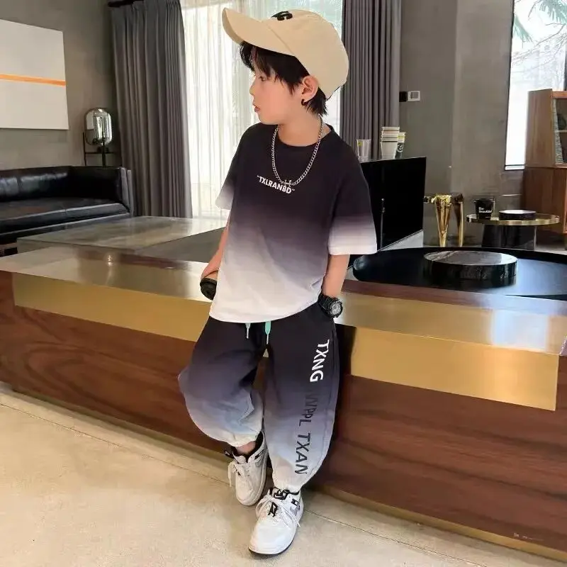 Комплект одежды для мальчиков-подростков лето 2029 новый стиль детская красивая