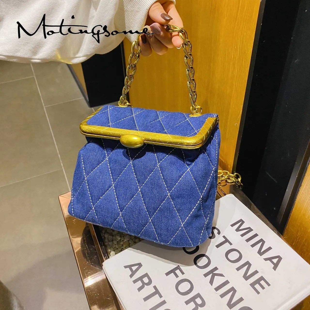 

Luxury Design Shoulder Bag Women Denim Handbag with Chains French Chic Diamoud Lattice Female Handbags Clip Bag Winter 2021 New