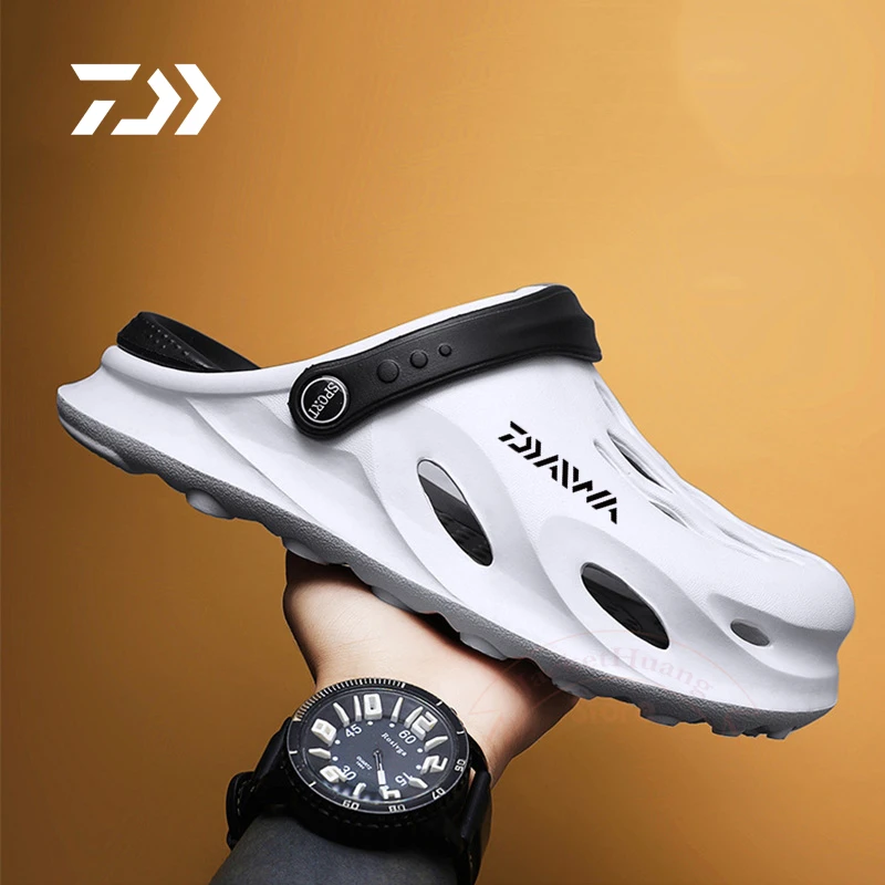 

Daiwa 2023 New Hole Shoes Men's Fashion Summer Outwear Anti Slip Wear-resistant Baotou Slippers Outdoor Fishing Beach Sandals