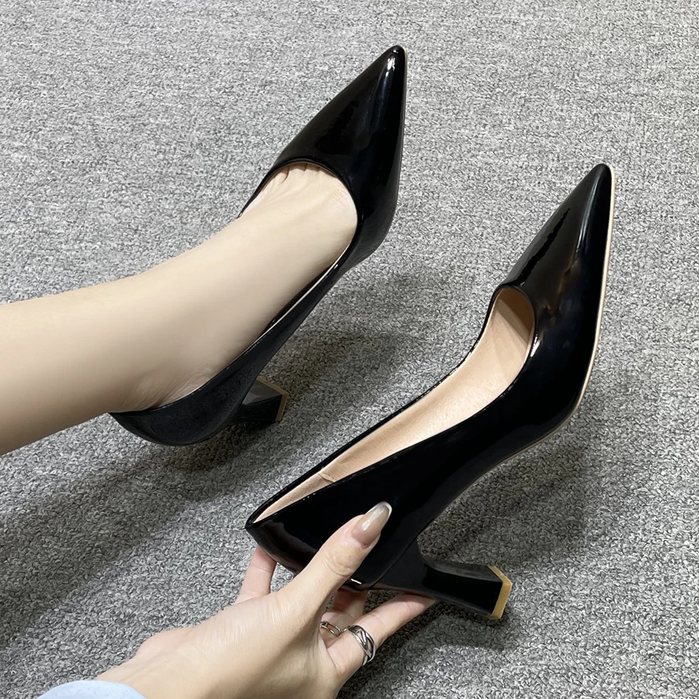 Hot Sale 2022 White Black Red Gold High Heels Shoes Women Fashion Pointed Toe Office Party Work Dress Pumps Big Size 34-43 E0000