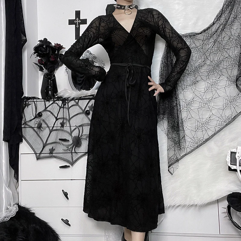 

Rosetic New Fashion Women Goth Dark Dress Elegant Gothic Style Long Sleeve Lace Patchwork V-neck Slim Pullover Lady Dress Autumn