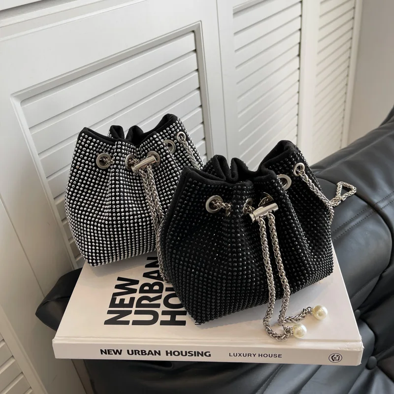

Повседневная сумка-мешок, женская сумка, новинка 2023, простая модная сумка-мессенджер большой вместимости со стразами, сумка на плечо