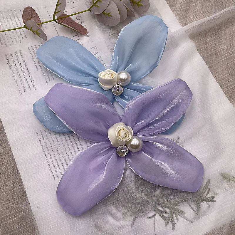 

10 Pieces Handmade Beaded Pearl Rhinestone Corsage Jewelry Accessories Four Leaf Flower DIY Patches