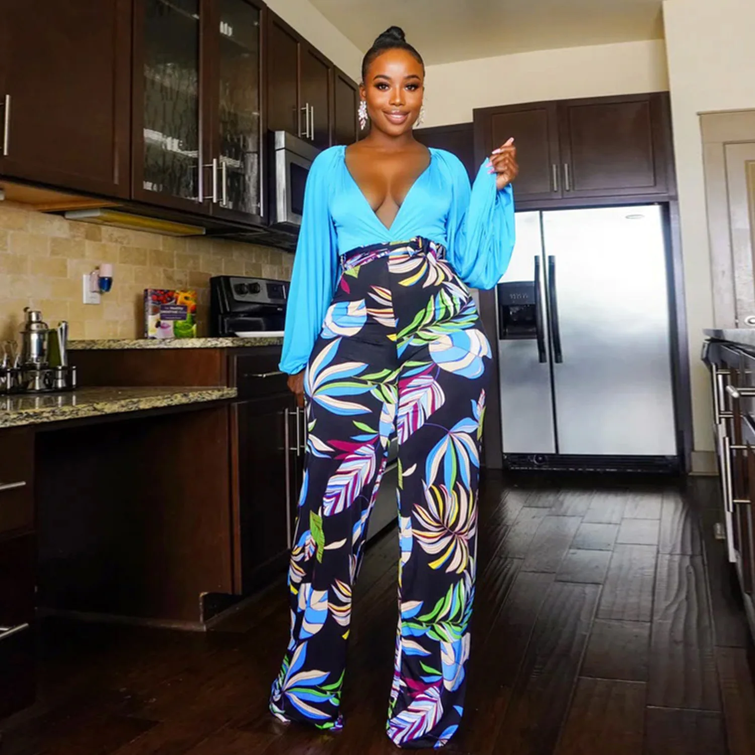 

Женский комбинезон с широкими штанинами, повседневный комбинезон контрастных цветов с принтом, V-образным вырезом и длинным рукавом, осень 2022