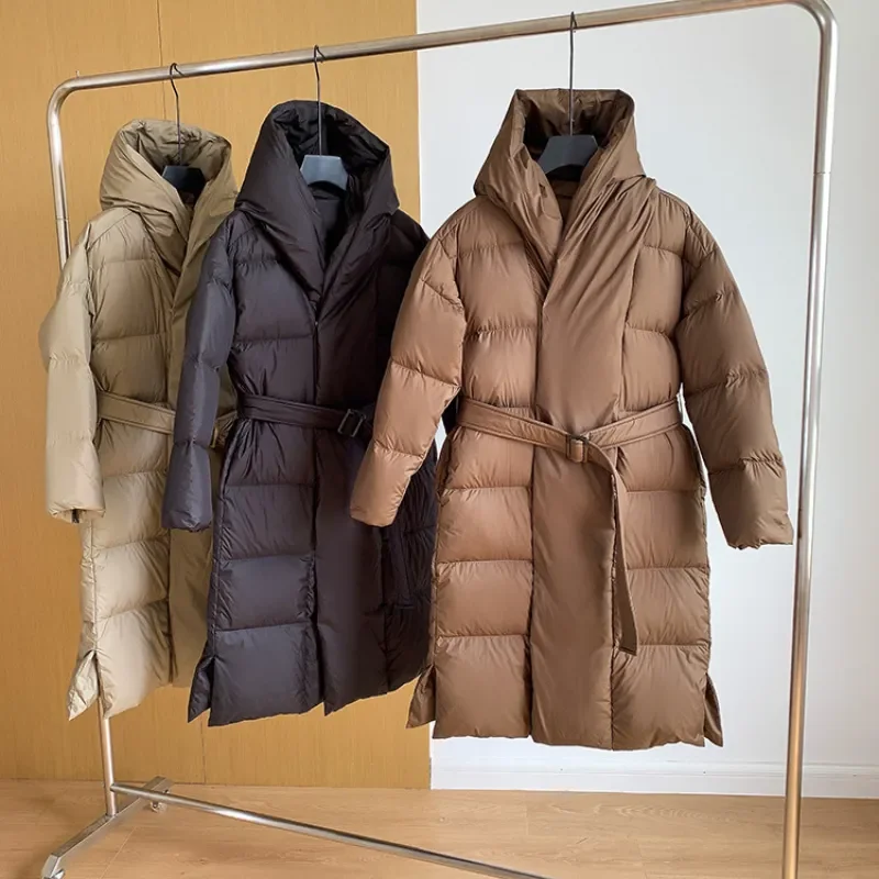 Новинка Зима 2023 высококачественный длинный пуховик с поясом и капюшоном Женская