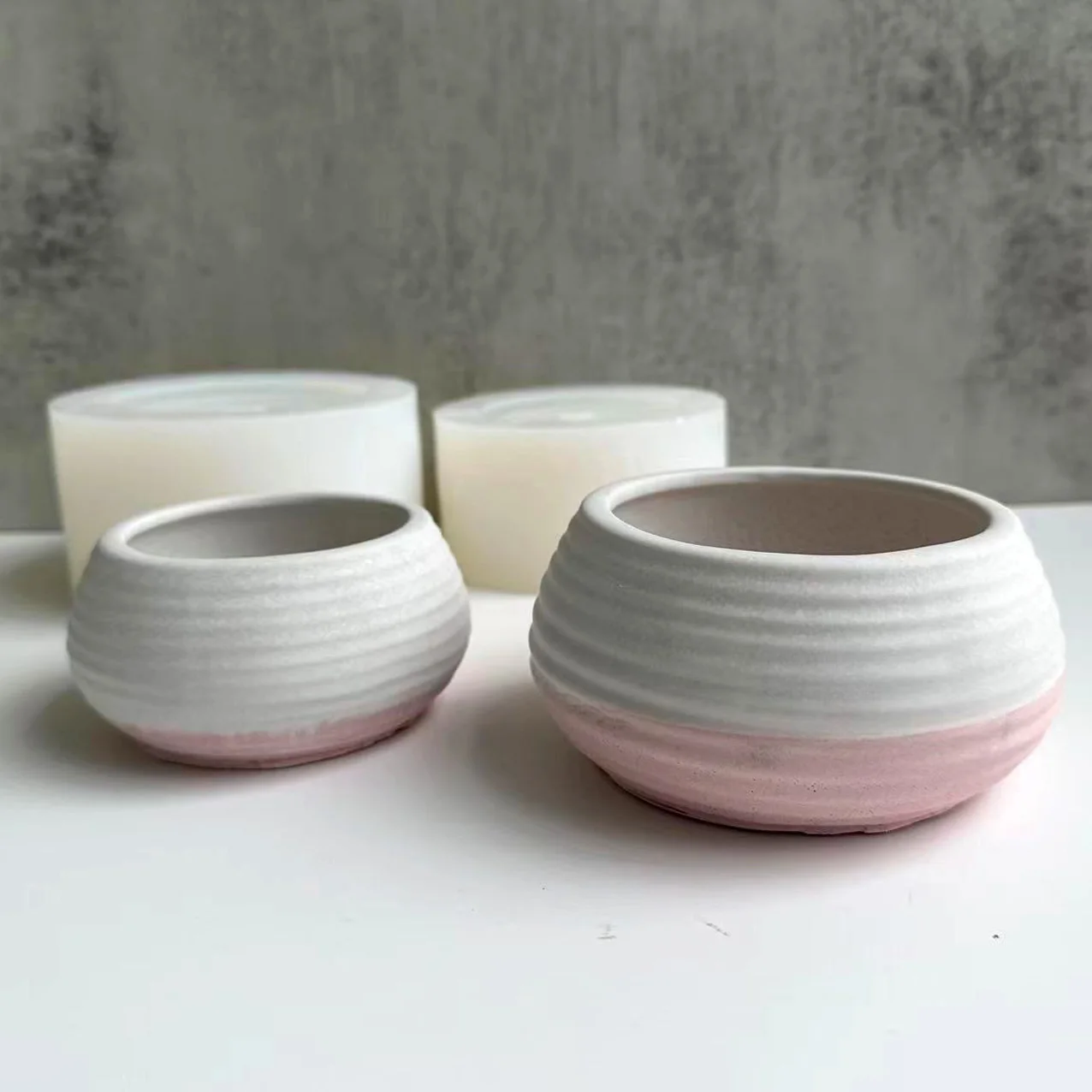 

Corrugated Round Flowerpot Silicone Mold Fleshy Flowerpot Concrete Gypsum Vase Candle Jar Mould Succulent Pot Resin Plaster Mold