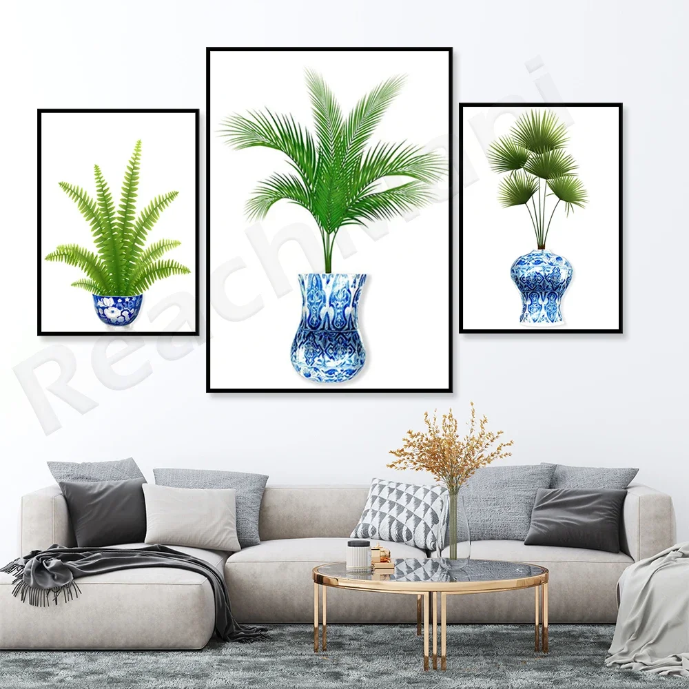 Синие горшки в китайском стиле и принты тропических растений синие вазы