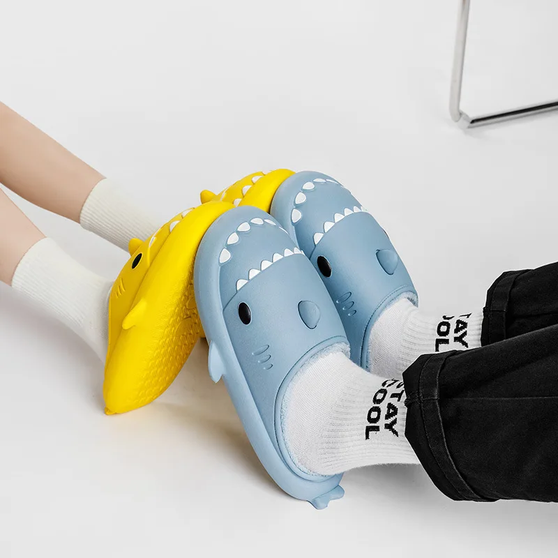 New Winter Fashion Cartoon Shark Slippers Women Cute Couple Shoes Men Home Anti-skid Flip Flops Women Warm Indoor Funny Slippers
